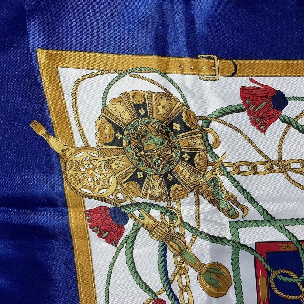 Vintage Unbranded Classic Gilded Gold Blue Red Square Scarf Headwrap